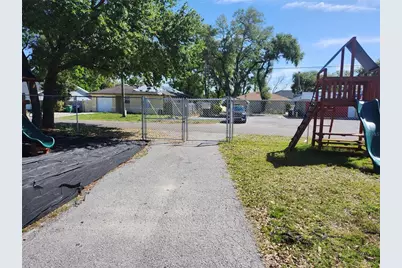 1901 W Sligh Avenue, Tampa, FL 33604 - Photo 14