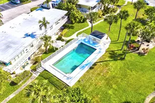 2755 NE 28th Ave, Lighthouse Point, FL 33064 - Photo 8