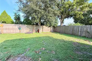 9850 Richwood Ln, Port Richey, FL 34668 - Photo 10