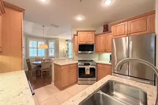 3655 Square W Ln, Sarasota, FL 34238 - Photo 14