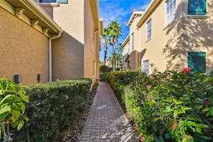 3655 Square W Ln, Sarasota, FL 34238 - Photo 4