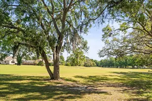 9355 French Quarters Cir, Weeki Wachee, FL 34613 - Photo 50