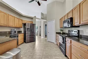 11336 Flower Ave, Weeki Wachee, FL 34613 - Photo 14