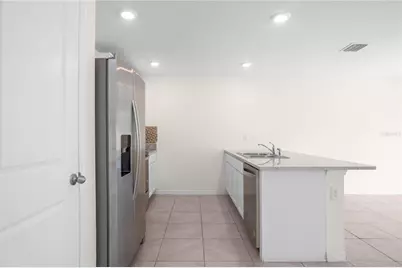 8471 Clearway Drive, Wildwood, FL 34785 - Photo 6