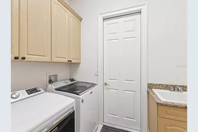 10187 Holly Berry Drive, Weeki Wachee, FL 34613 - Photo 10