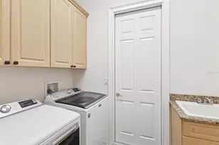 10187 Holly Berry Dr, Weeki Wachee, FL 34613 - Photo 10