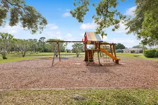 10187 Holly Berry Dr, Weeki Wachee, FL 34613 - Photo 74