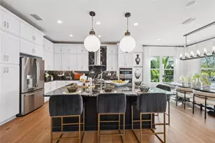 3915 Corsica Pl, Wesley Chapel, FL 33543 - Photo 8