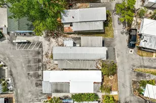 800 Chesapeake Dr, Tarpon Springs, FL 34689 - Photo 12