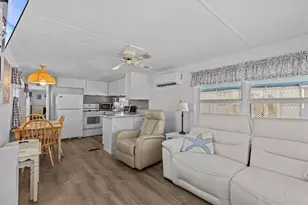 800 Chesapeake Dr, Tarpon Springs, FL 34689 - Photo 18