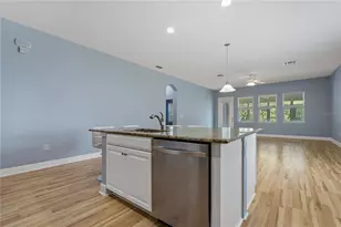 11401 Quiet Forest Dr, Tampa, FL 33635 - Photo 8