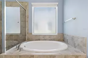 11401 Quiet Forest Dr, Tampa, FL 33635 - Photo 20