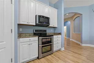 11401 Quiet Forest Dr, Tampa, FL 33635 - Photo 6