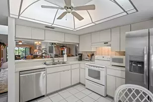 3274 Lori Ln, New Port Richey, FL 34655 - Photo 16