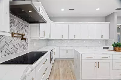 9810 Compass Point Way, Tampa, FL 33615 - Photo 14