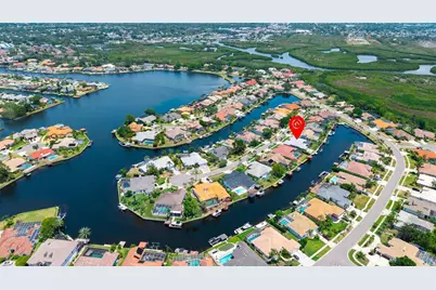 9810 Compass Point Way, Tampa, FL 33615 - Photo 64