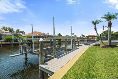 9810 Compass Point Way, Tampa, FL 33615 - Photo 56