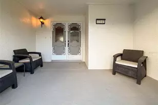 11141 Sandtrap Dr, Port Richey, FL 34668 - Photo 4