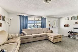 7535 Christina Ln, Port Richey, FL 34668 - Photo 8