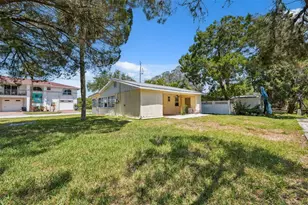 14220 Hendry Ct, Hudson, FL 34667 - Photo 8