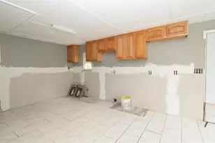 6234 Cyril Dr, Dade City, FL 33523 - Photo 32