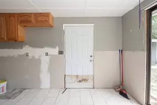 6234 Cyril Dr, Dade City, FL 33523 - Photo 28