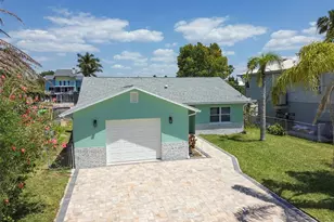 4482 Kingston Dr, Hernando Beach, FL 34607 - Photo 2