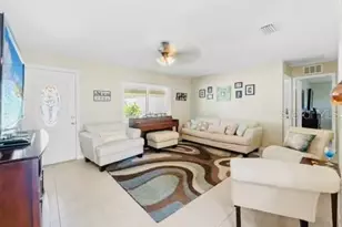 6656 Pinecrest Ln N, Pinellas Park, FL 33781 - Photo 10