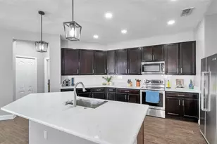 7523 Tangle Brook Blvd, Gibsonton, FL 33534 - Photo 2