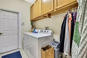 8149 Ambersweet Pl, Land O Lakes, FL 34637 - Photo 16