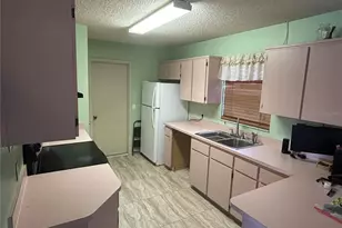 5391 Pillar Ave, Spring Hill, FL 34608 - Photo 6