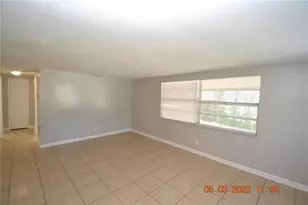 300 Midwood Dr, Plant City, FL 33566 - Photo 4