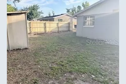 300 Midwood Drive, Plant City, FL 33566 - Photo 8