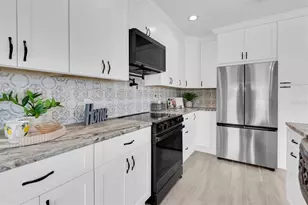 5440 Manatee Point Dr, New Port Richey, FL 34652 - Photo 12