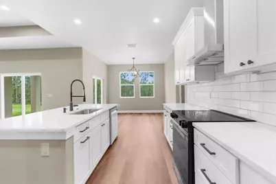 16123 Penn State Road, Weeki Wachee, FL 34614 - Photo 2