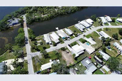 6828 Edgewater Drive, New Port Richey, FL 34652 - Photo 4