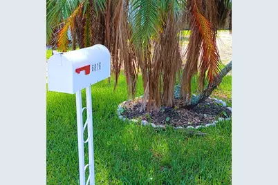 6828 Edgewater Drive, New Port Richey, FL 34652 - Photo 2