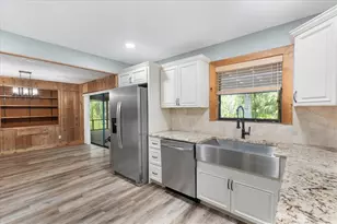 1528 Palm Street NE, Steinhatchee, FL 32359 - Photo 8