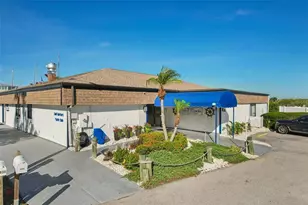 4052 Marine Pkwy, New Port Richey, FL 34652 - Photo 74