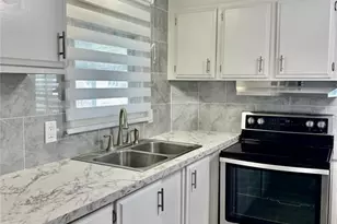 2326 Prestige Dr, Holiday, FL 34690 - Photo 10