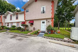 7135 Trenton Pl, New Port Richey, FL 34653 - Photo 4