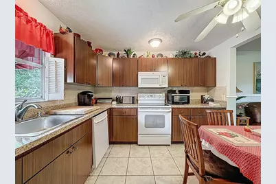 7135 Trenton Place, New Port Richey, FL 34653 - Photo 14