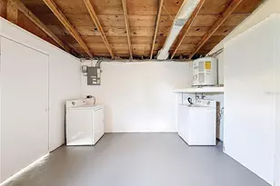 6341 Hyperion Dr, Port Richey, FL 34668 - Photo 28