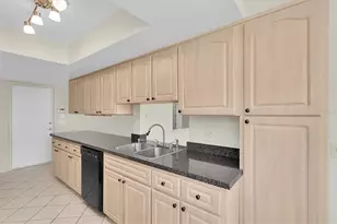 9433 Stonewall Ln, New Port Richey, FL 34655 - Photo 12