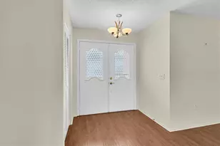 9433 Stonewall Ln, New Port Richey, FL 34655 - Photo 4