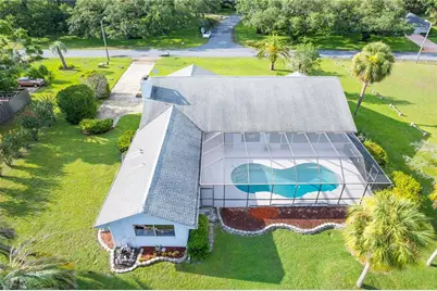 8522 Cranes Roost Drive, New Port Richey, FL 34654 - Photo 10