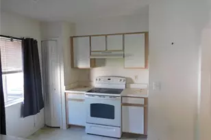 846 Burlwood St, Brandon, FL 33511 - Photo 4