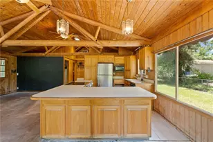 6410 Amelia Ln, Dade City, FL 33523 - Photo 14