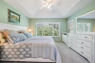 1045 Trafalgar Dr, New Port Richey, FL 34655 - Photo 12