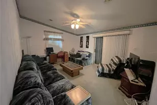 14984 Edgewater Cir, Hudson, FL 34667 - Photo 8